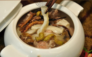 冬蟲夏草煎服：根數(shù)不是固定值，3 大維度定用量